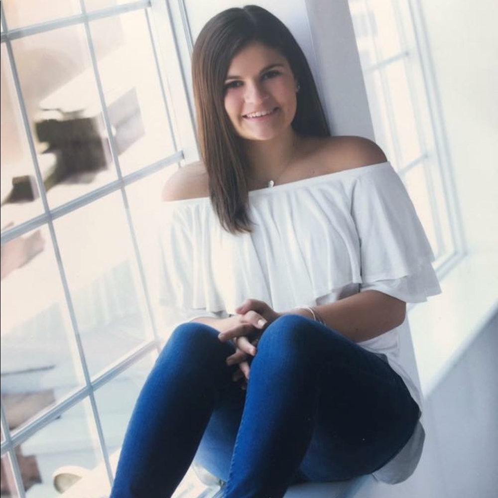 Meet your Posher, Maria